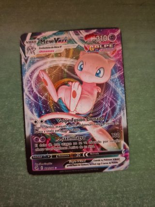 Carta Pokémon Mew VMAX 114/264