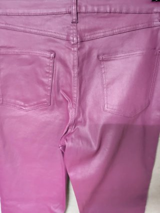 Pantalones pitillo morados