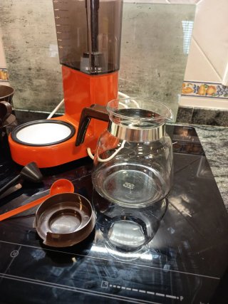 Cafetera Eléctrica Naranja