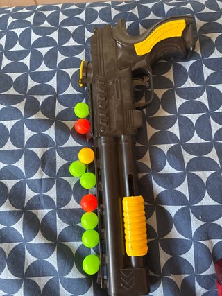 Pistola de juguete con munición