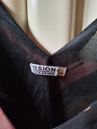 Abito corto smanicato con stampa astratta xxl /3xl