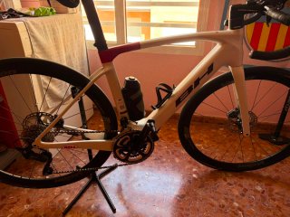 Bicicleta BH IRS1 1.4 EBIKE 810WH