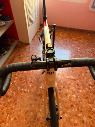 Bicicleta BH IRS1 1.4 EBIKE 810WH