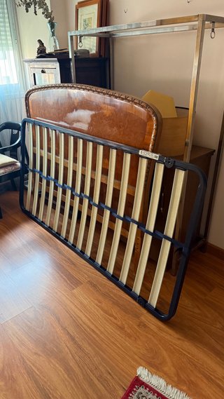 Somier 90x190 cm metálico y de madera.