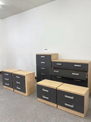 Cómoda, sinfonier y 2 mesitas - envio gratis