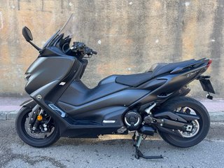 Yamaha TMAX 560 2021 Negra