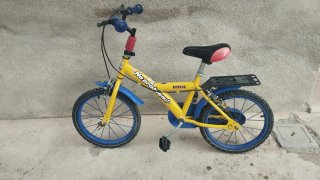 Bicicleta infantil amarilla MAX