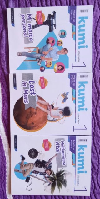 Libros de Kumi 1°secundaria,nuevos y forrados