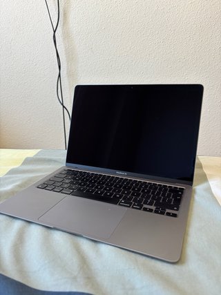 MacBook Air 13 (2020) M1 8GB RAM 256GB