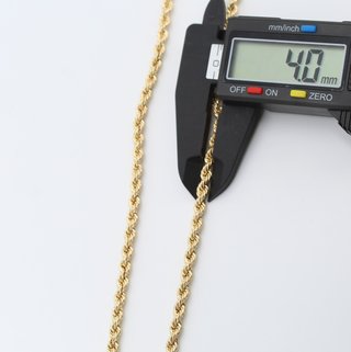 Cadena de oro de 18k. Peso: 15.37 gr.