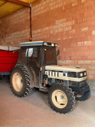 Tractor Lamborghini 775-V