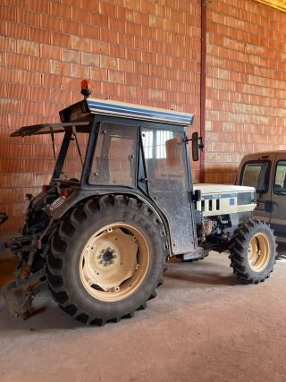 Tractor Lamborghini 775-V