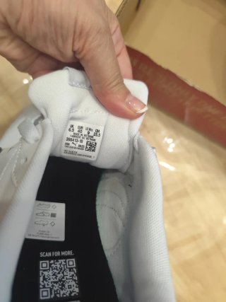 Deportivas Puma Blancas y Negras Nuevas Originales