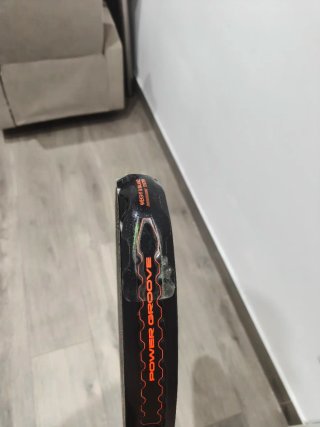 Pala pádel Adidas Metalbone casi nueva