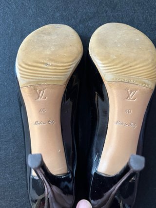 Zapatos de tacón Louis Vuitton negros