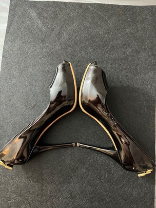 Zapatos de tacón Louis Vuitton negros