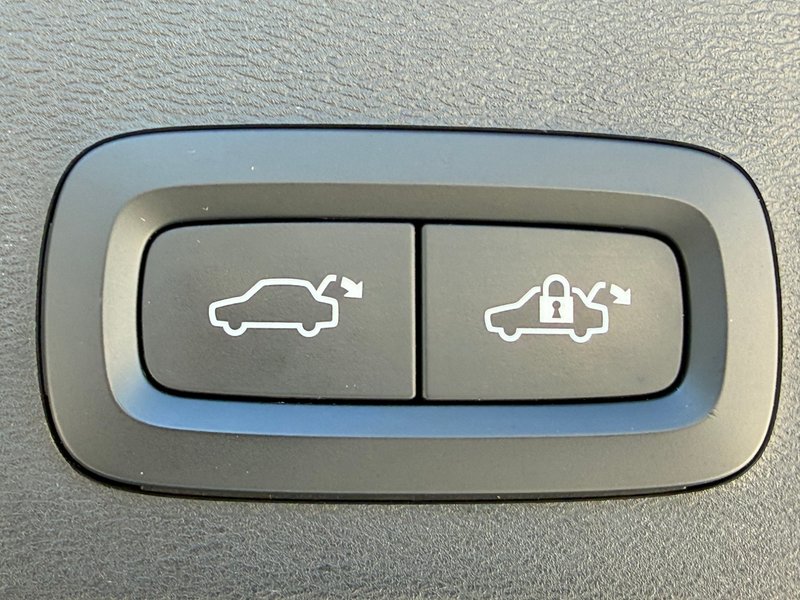 Volvo XC40 2021, foto 23