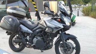 Suzuki V-Strom Adventure Moto