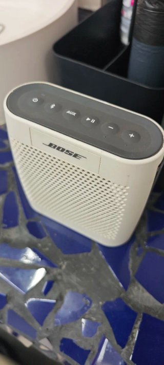 Altavoces Bluetooth Negro y Blanco