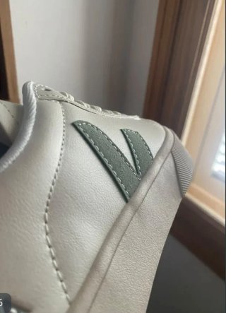 Zapatillas Veja talla 38 logo verde