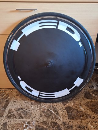 Rueda trasera "lenticular"