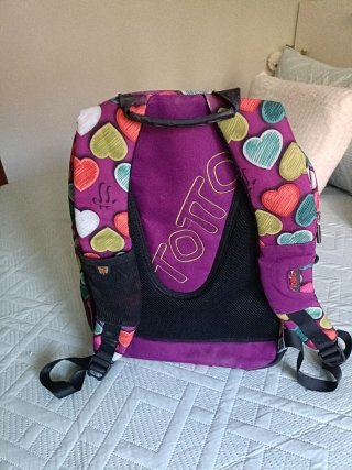 Mochila Escolar Totto Corazones Morada