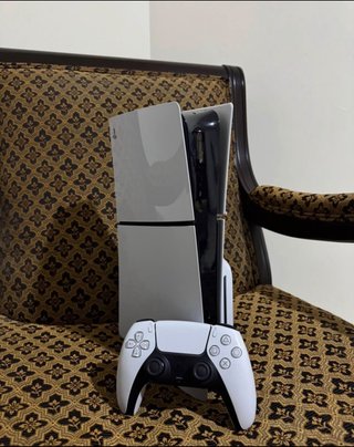 PS5 Slim con Lector + Mando DualSense