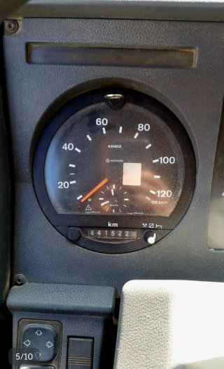 Camion con pluma Reanult midliner 150