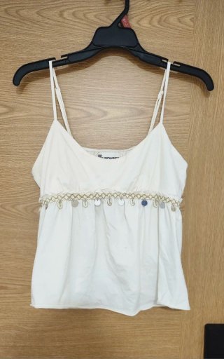 Top fiesta NO BOUNDARIES blanco y dorado Talla S