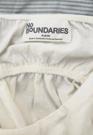 Top fiesta NO BOUNDARIES blanco y dorado Talla S