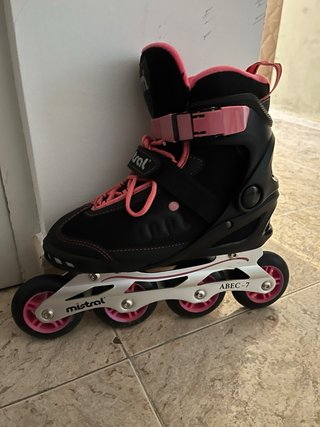 Patines en línea negros y rosas Mistral