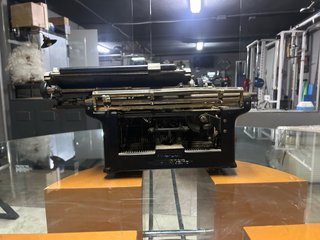 Máquina de escribir Underwood antigua