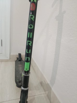 Patinete para niños roll Run plegable negro y verd