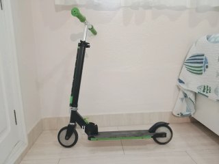 Patinete para niños roll Run plegable negro y verd