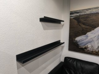 Lote Salón Negro: Sofá, Mesa,Estanterías y baldas