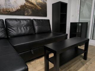 Lote Salón Negro: Sofá, Mesa,Estanterías y baldas