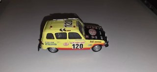 Colección coches escala 1 43 Renault 4 Dakar