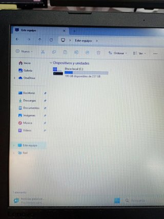 Lenovo V145-15AST Portátil Negro