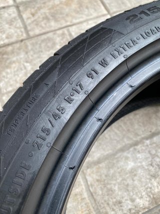 Neumáticos 215/45 R17 CONTINENTAL