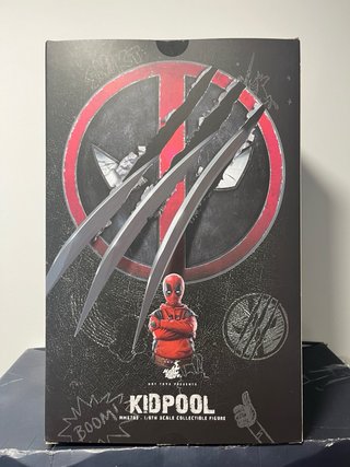 Figura Kidpool Hot Toys 1/6