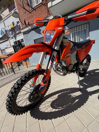 KTM 150 EXC Enduro 2022 Naranja