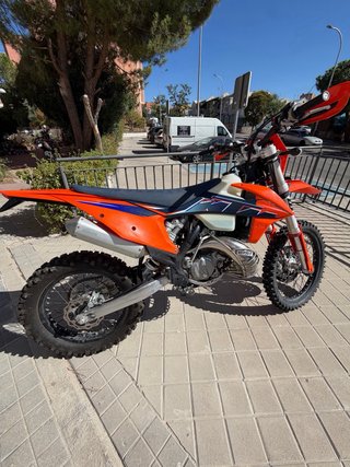 KTM 150 EXC Enduro 2022 Naranja