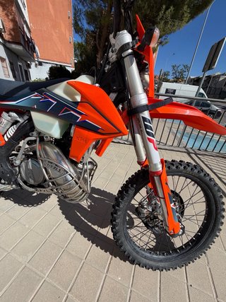 KTM 150 EXC Enduro 2022 Naranja
