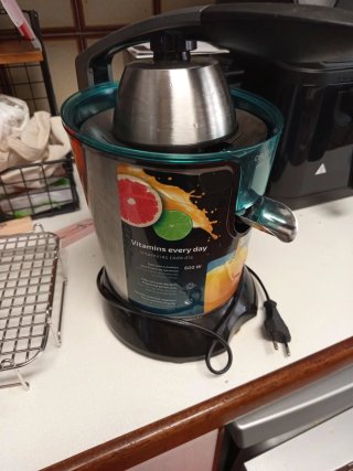 Exprimidor Cecotec EssentialVita 600W