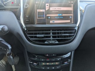 Peugeot 208 2013