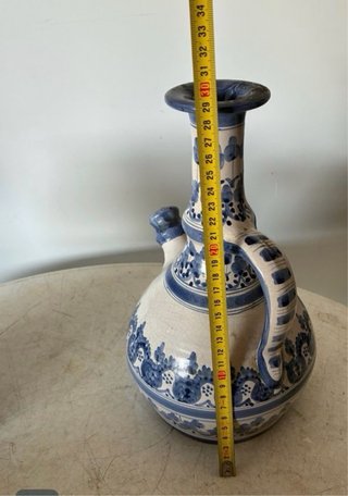 Botijo de cerámica tradicional azul y blanco