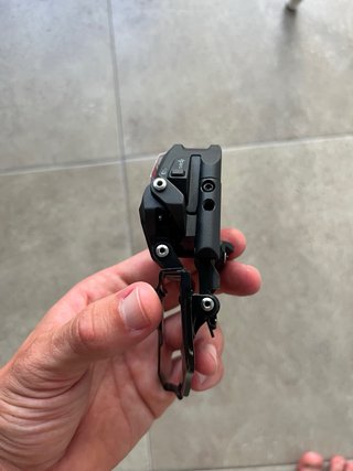Desviador SRAM Force AXS sin usar