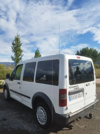 Ford Tourneo Connect 2004