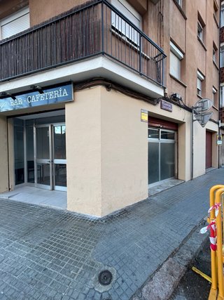 Traspaso bar cafeteria reformado y insonorizado