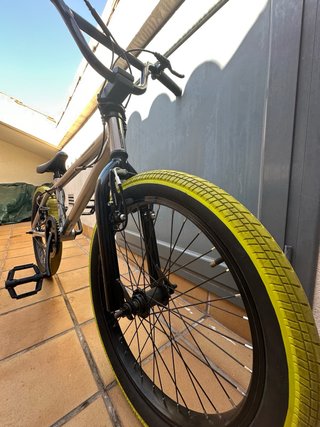 Bicicleta BMX Wipe 500 Decathlon